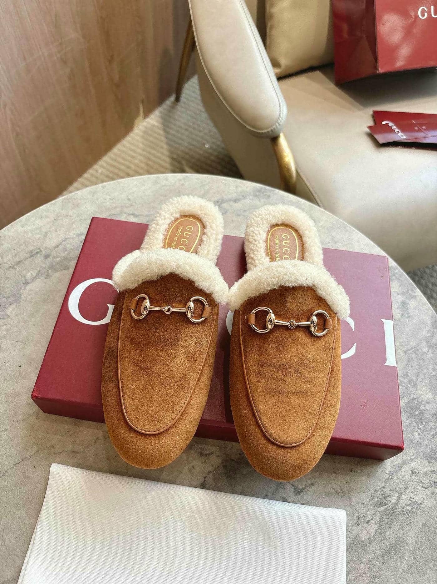 0010 Loafer